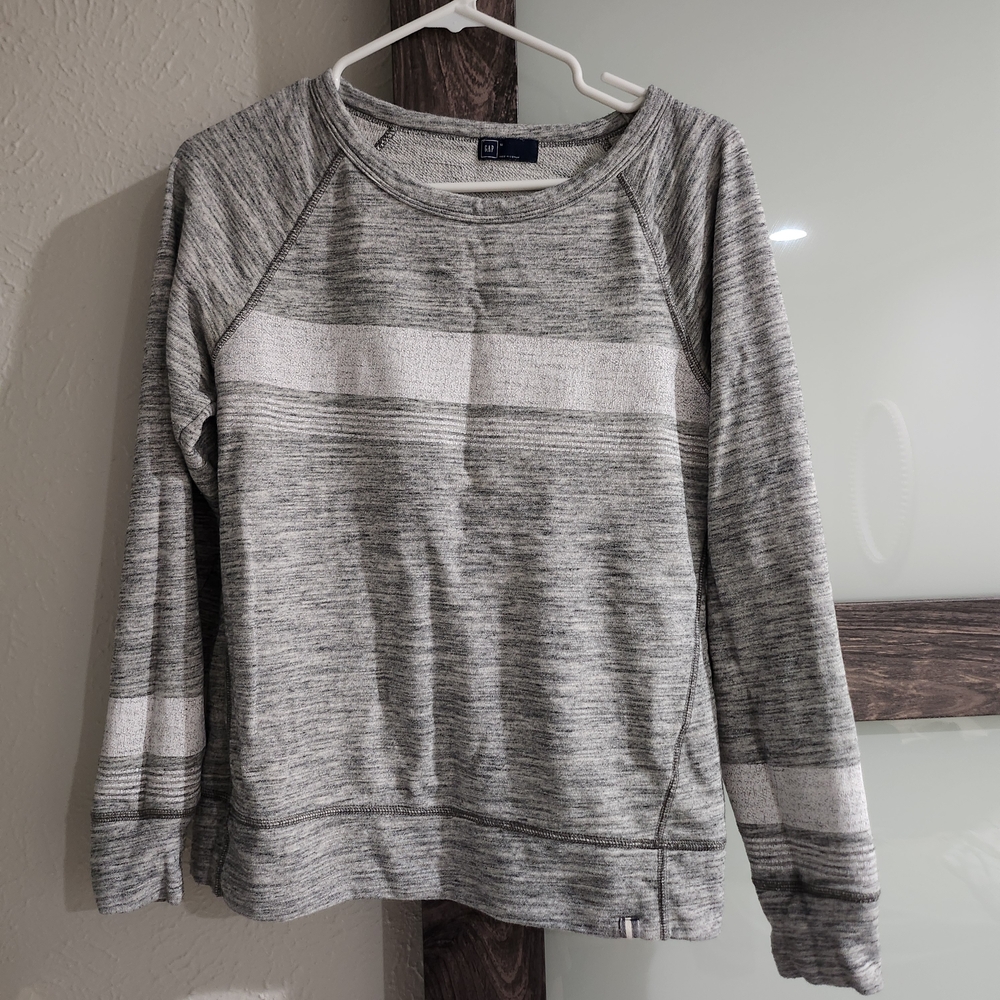 3/$15 GAP Gray Striped Women's Top